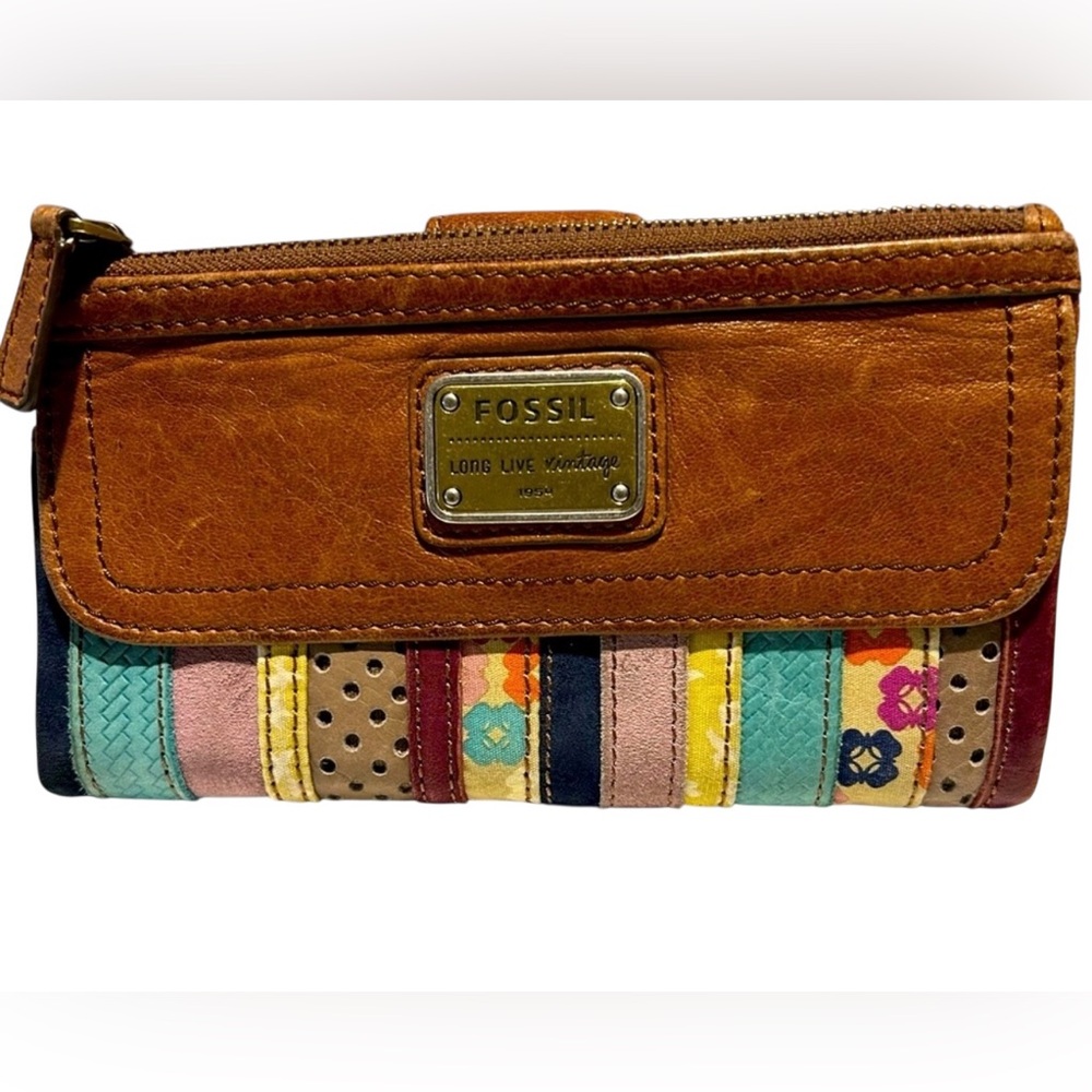 Fossil Emory Clutch Multi Patchwork Wallet - Picture 1 of 5
